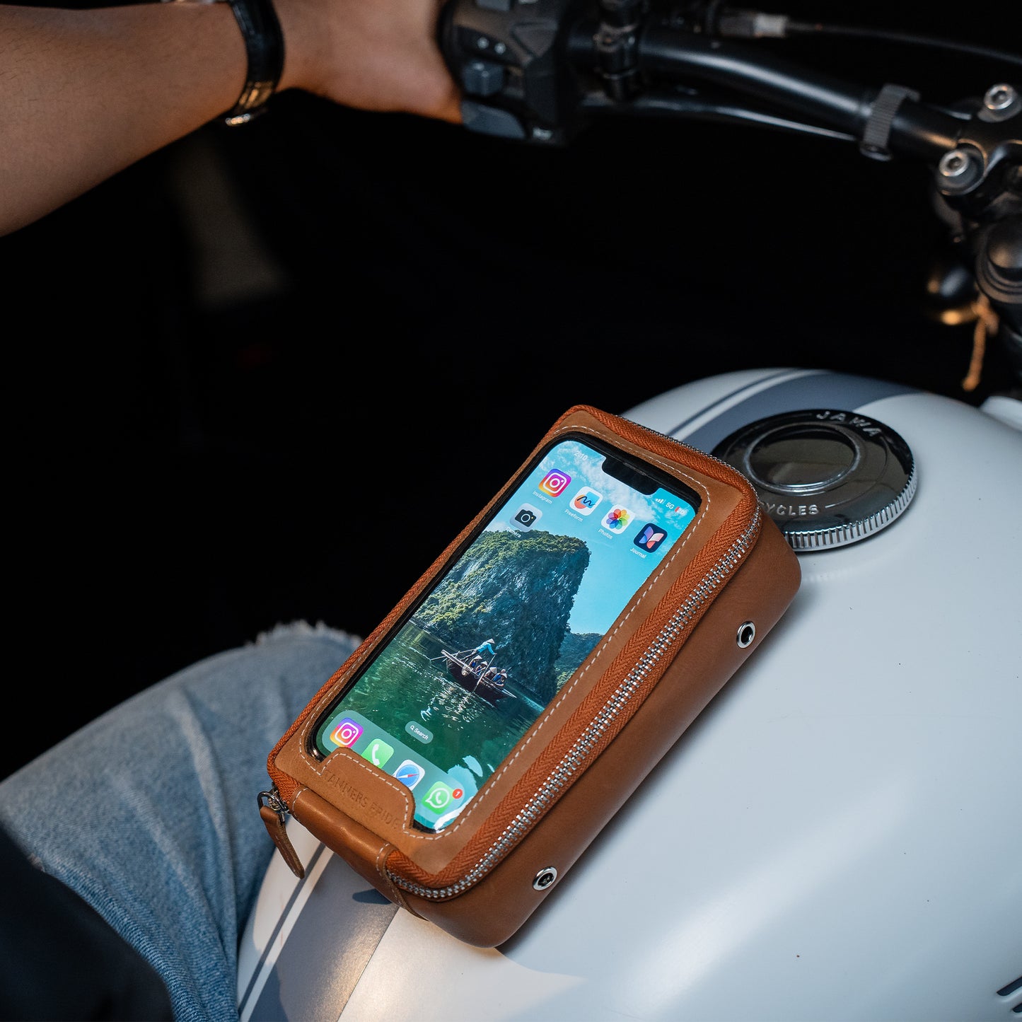 Multi Essential Riding Case